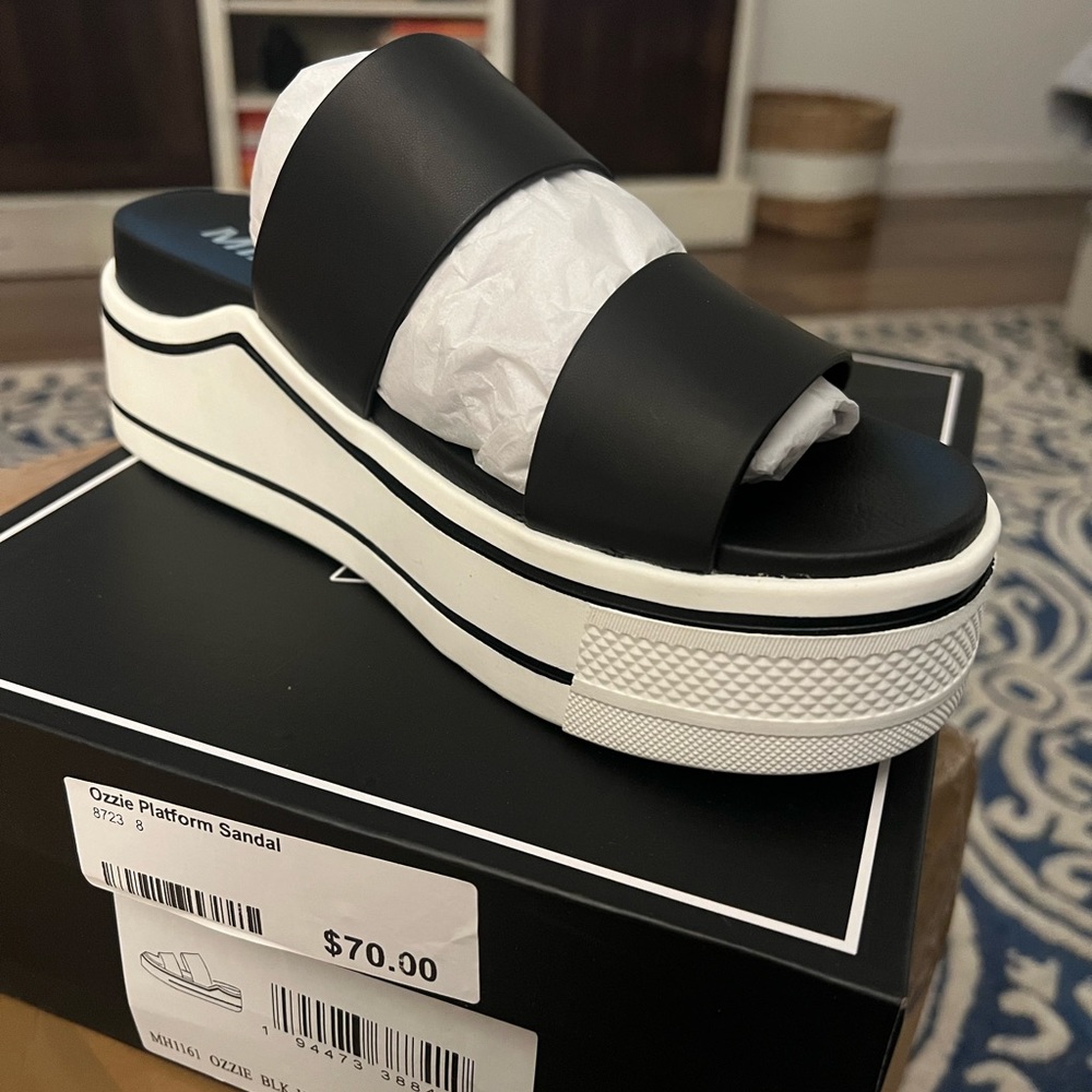 MIA Ozzie Platform Sandal Sz 8, New still in box